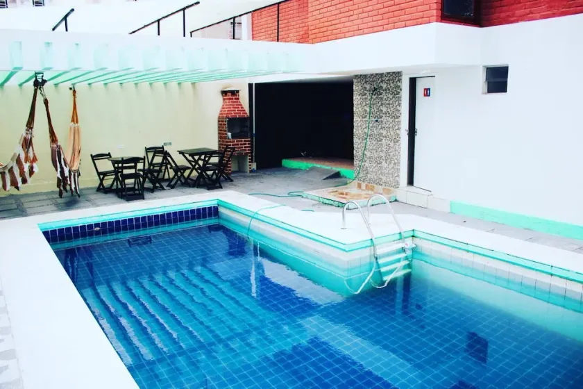 Apraiana Hostel - Image 1