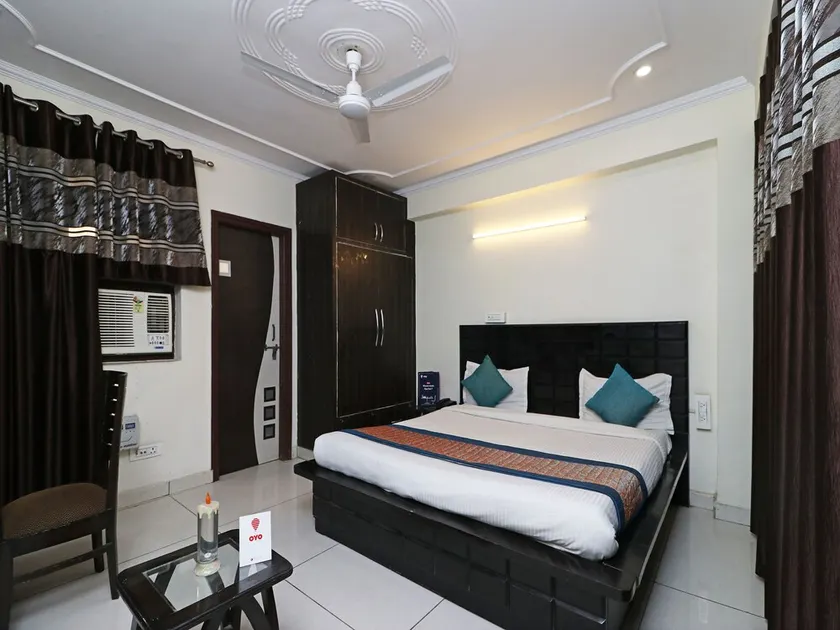 OYO 5258 Ronak Guest House - Image 1