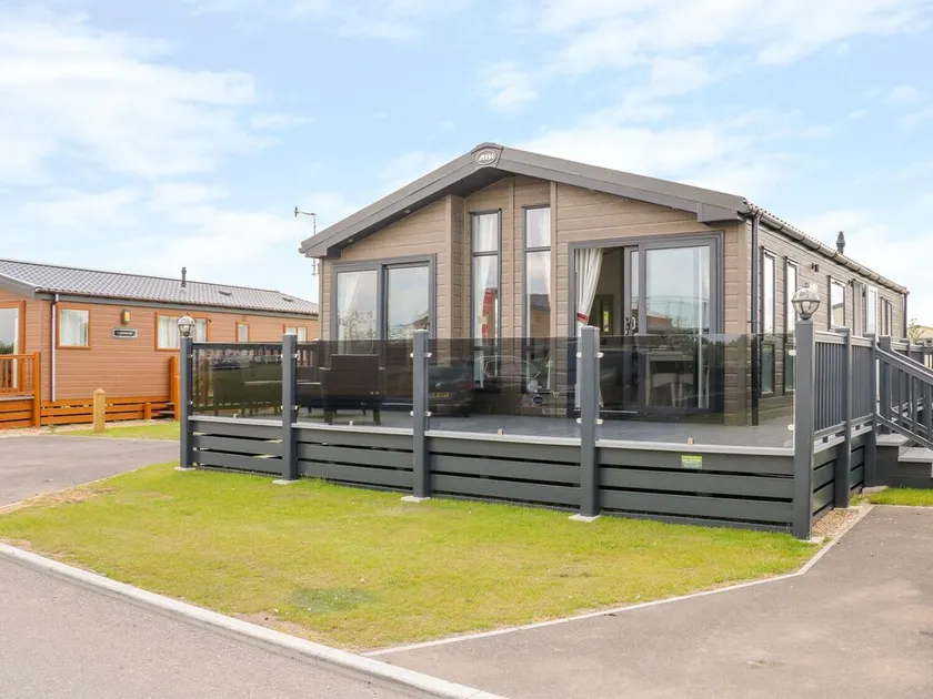 Ashton Lodge - Image 1