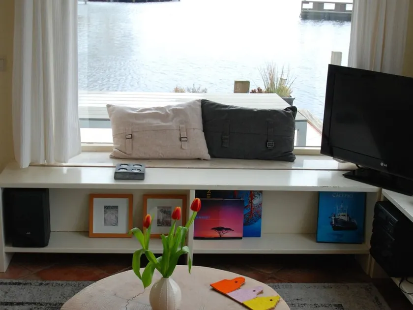 Britt's BnB - Image 1
