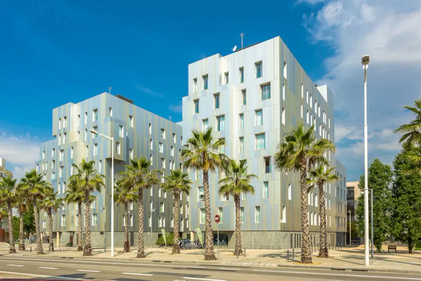 Urban District Apartments - Rambla Suites & Pool - Image 1