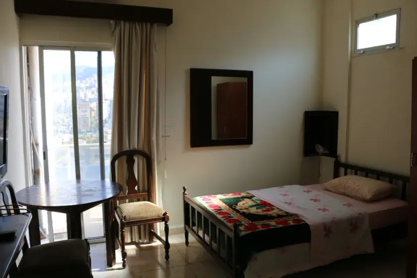 Bil Residence - Image 1