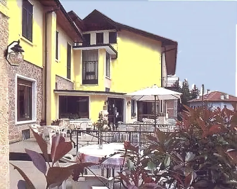 Hotel Ristorante Vittoria - Image 1