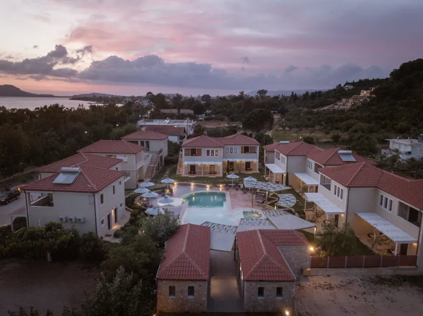 Imathoessa Supreme Accommodation - Image 1