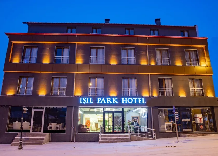 Isil Park Hotel - Image 1