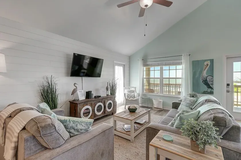 Pelican Paradise 3 Bedroom Home by Redawning - Image 1