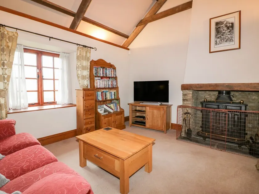 Treveth Barn - Image 1