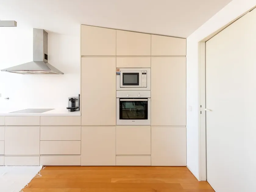 Lovely Apartment With Swimming Pool in Apúlia - Image 1