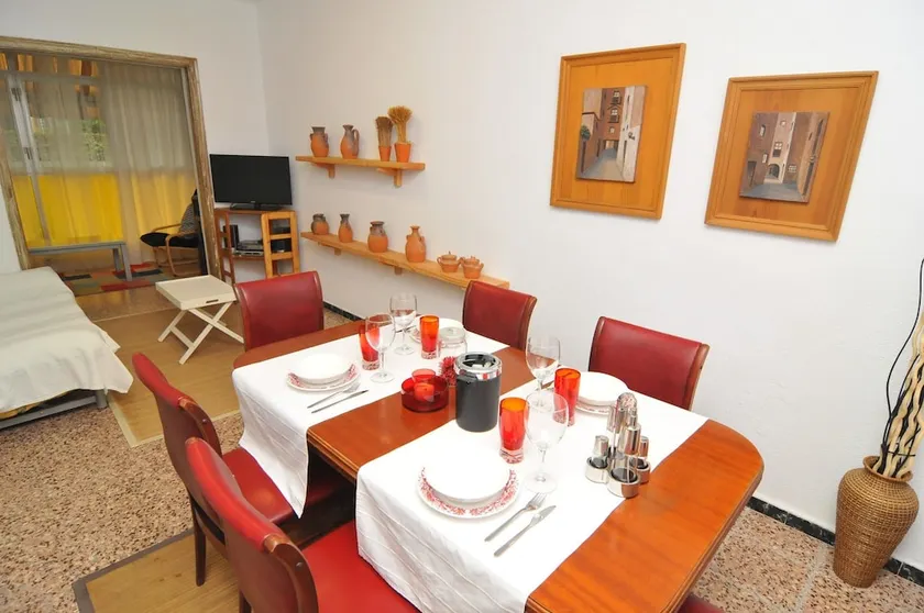 HomeHolidaysRentals Casa Valerie – Costa Barcelona - Image 1