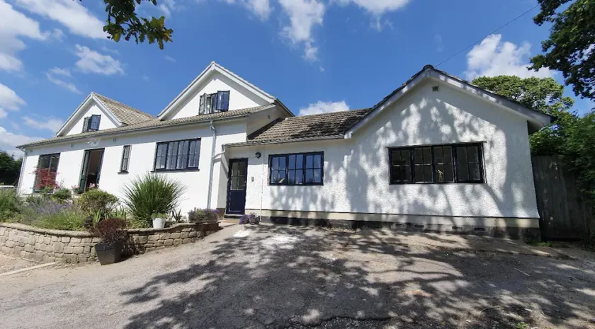 Cosy 2-bed Property in Ashburton, Dartmoor - Image 1