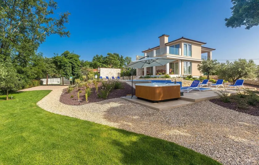 Awesome Home in Malinska with Outdoor Swimming Pool, Hot Tub & 4 Bedrooms - Image 1