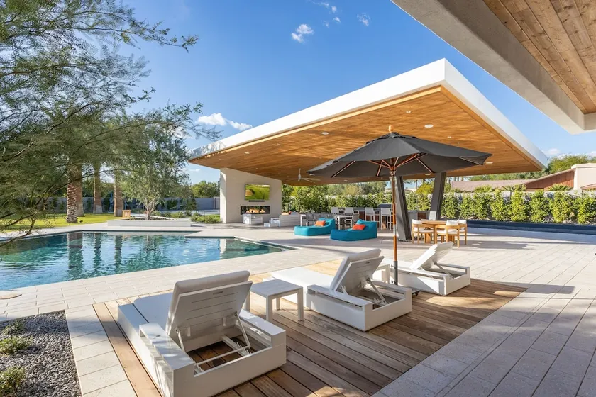 New Listing! Lavish : Resort-style Backyard 5 Bedroom Home - Image 1