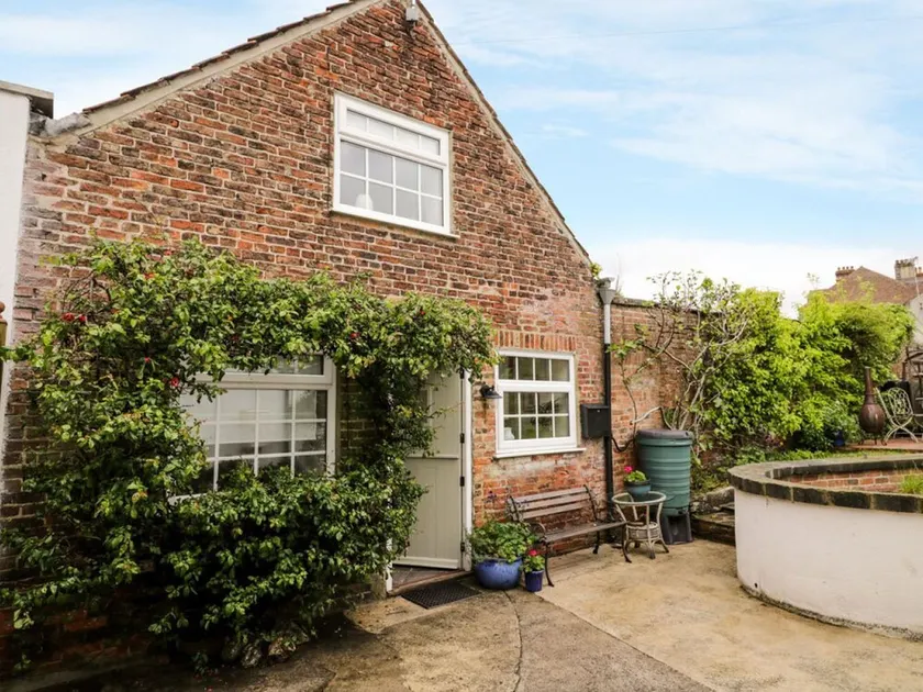 October Cottage - Image 1