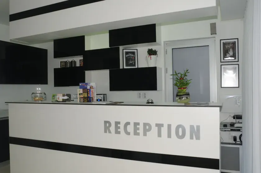 Living Rooms Hotel - Image 1