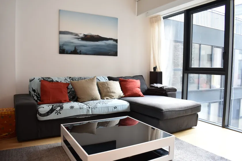 Charming Apartment in Gambetta, Ménilmontant - Image 1