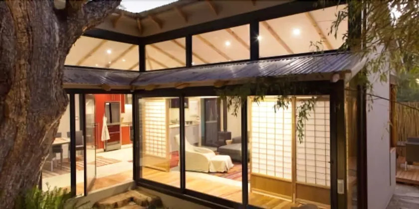 Bamboo Cottage - Image 1