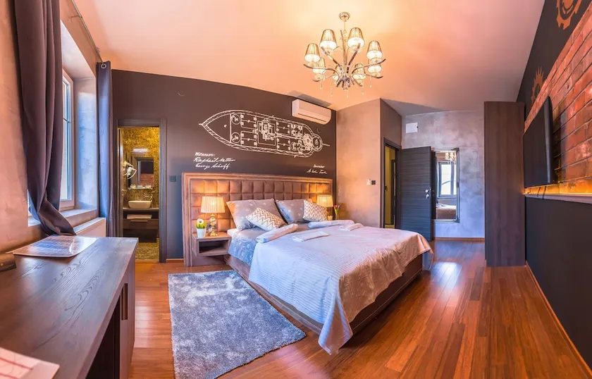 Seven Stars Accommodation - Image 1