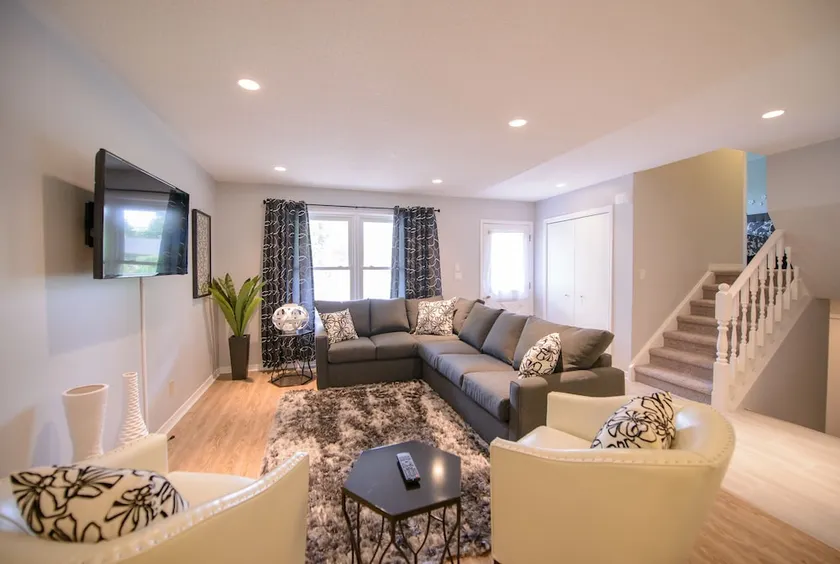 Niagara Stone Retreat - Image 1