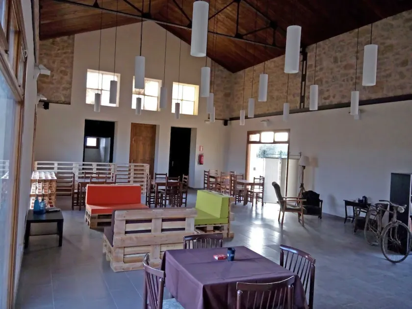 Albergue de Cretas - Image 1