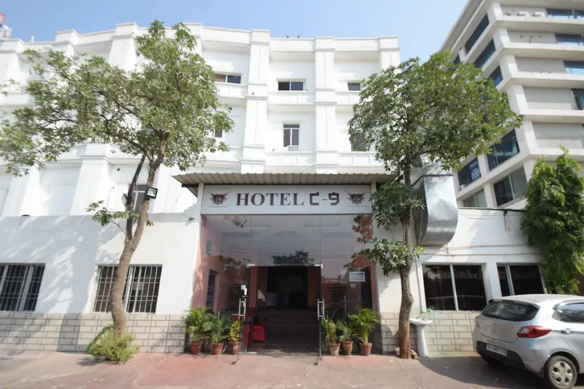 OYO 24936 Hotel C-9 - Image 1
