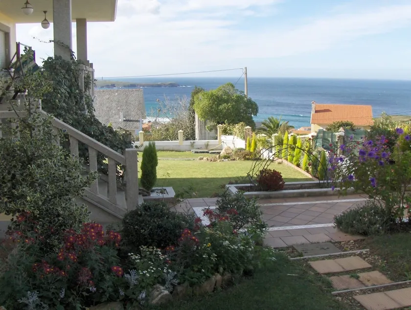 Beautiful Chalet With Spectacular Ocean Views - Image 1