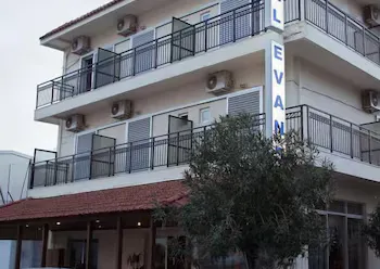 Evans Hotel - Image 1