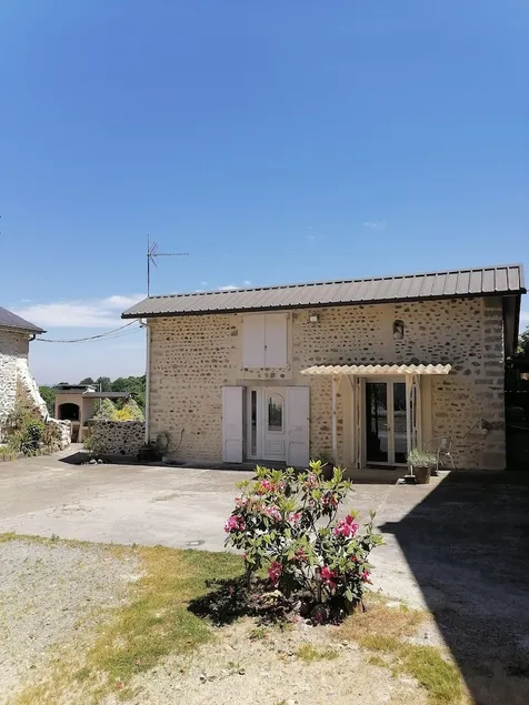 Gite De Lasbareilles - Image 1