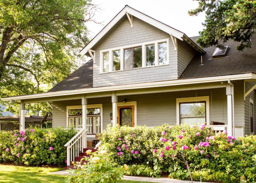 Oak Hill Bed & Breakfast - Image 1