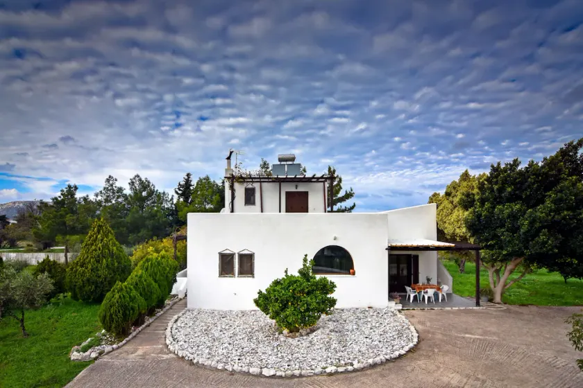 White Villa - Image 1