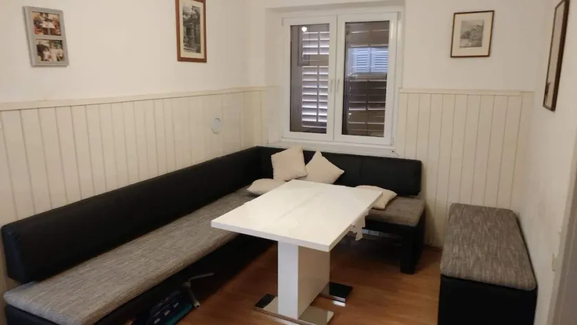 Dalmatinsko Apartments - Image 1