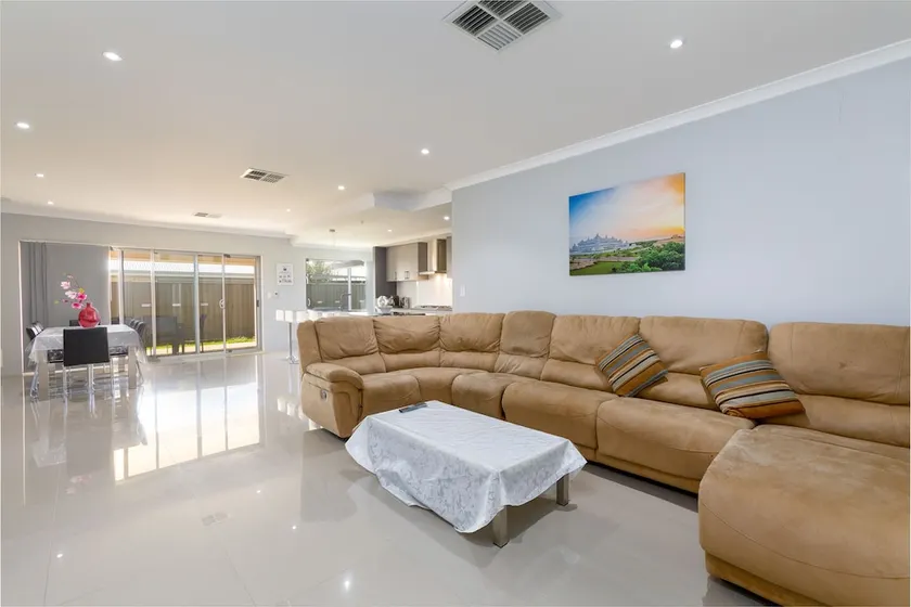 Rainbow Dream House - Image 1