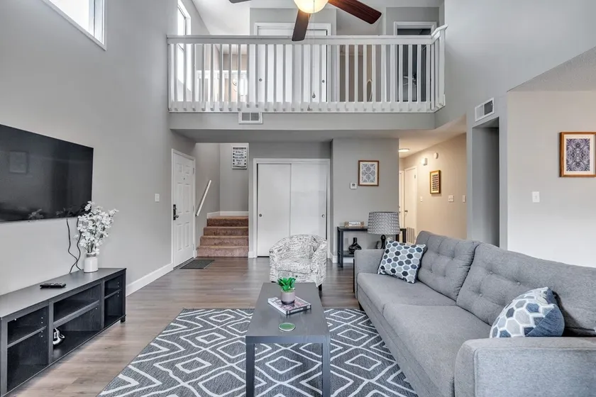 Eagles Nest 2 Bedroom Townhouse by Redawning - Image 1