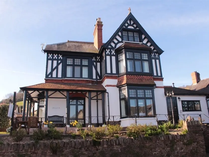 Rose Bank Guest House - Image 1