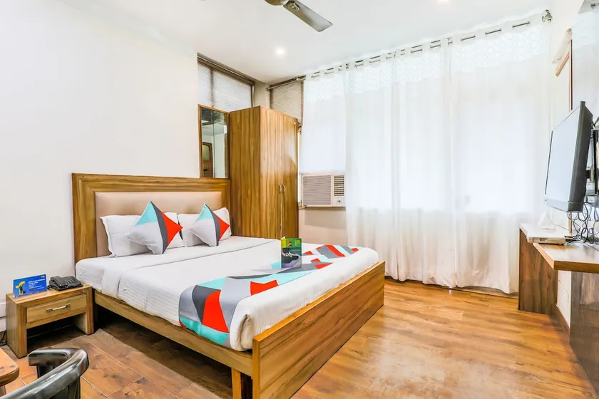 Hotel Royal Brooks by FabHotels - Image 1
