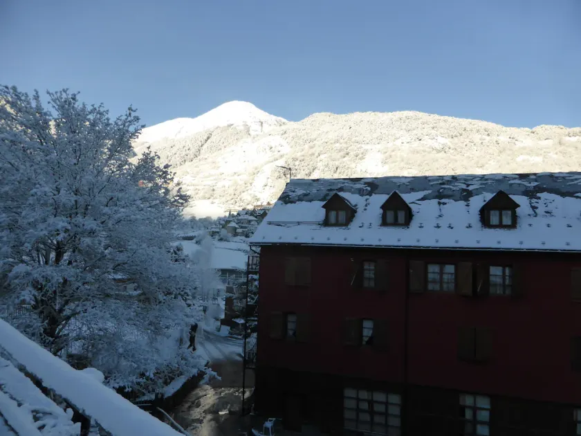 Alberg Toni Sors - Image 1