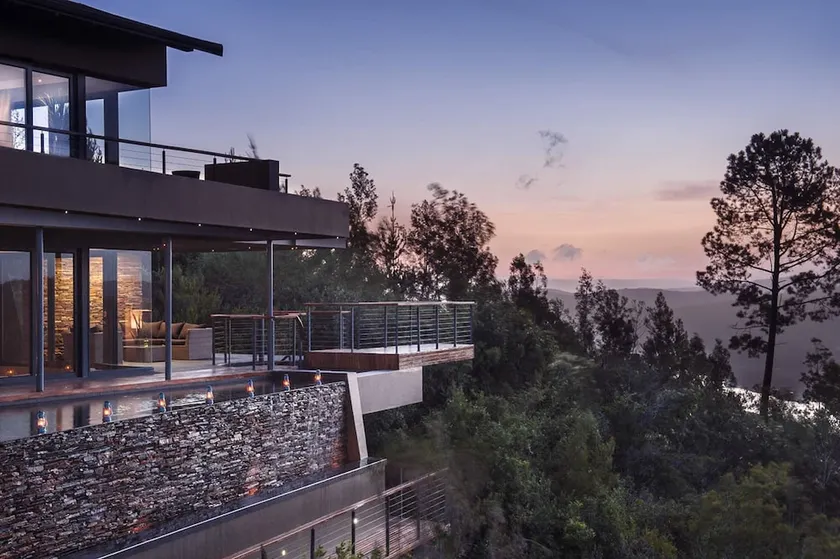 The Edge House - Image 1