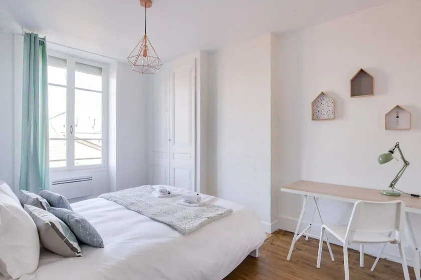 Splendid apartment near Saxe - Gambetta - Image 1