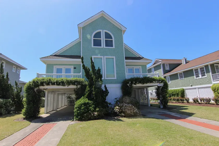 Seas the Breeze by Sea Scape Properties - Image 1