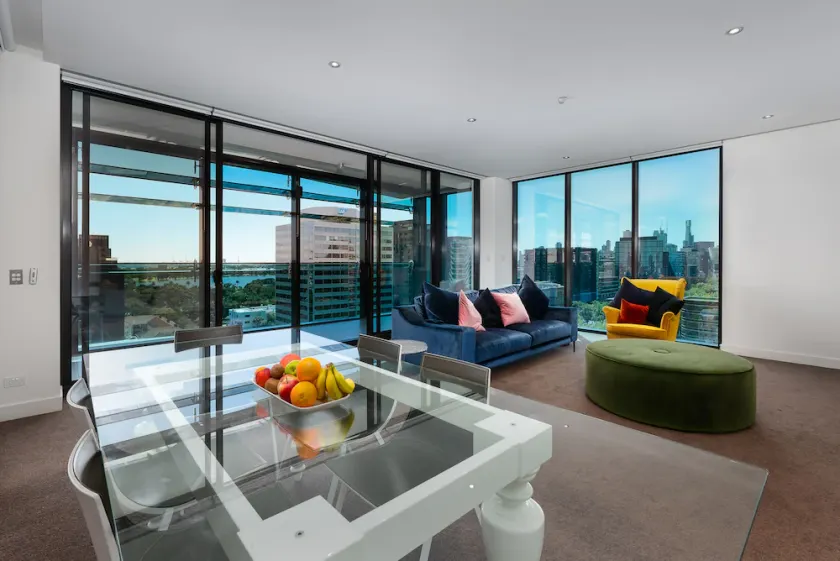 505 St Kilda Road Apartments by TWIG - Image 1