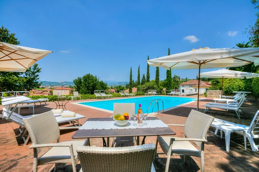 Villa Faccioli Magnolia With Shared Pool - Image 1