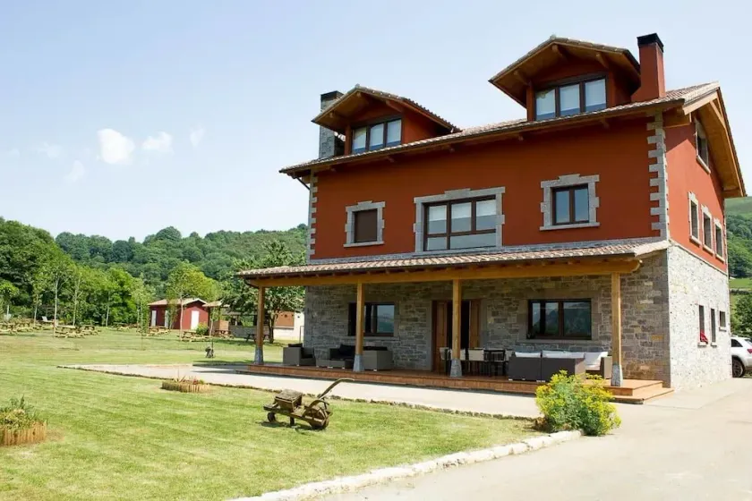 Posada De Rus - Image 1