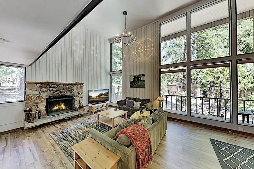 930 Tahoe City - 3 Br Home - Image 1