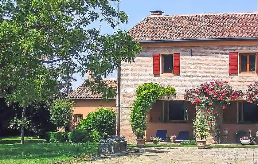 Amazing Home in Boara Pisani With 6 Bedrooms, Wifi and Outdoor Swimming Pool - Image 1