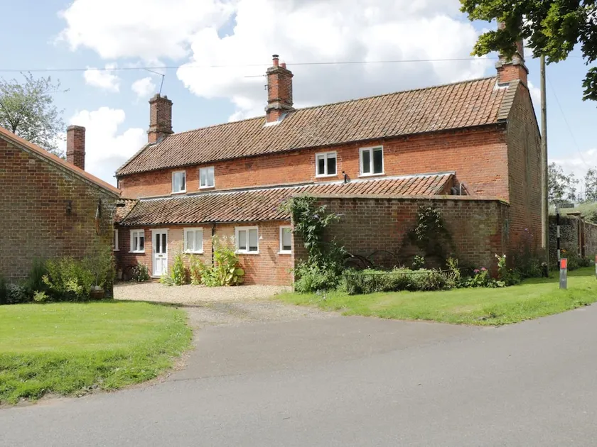 Waterfall Cottage - Image 1
