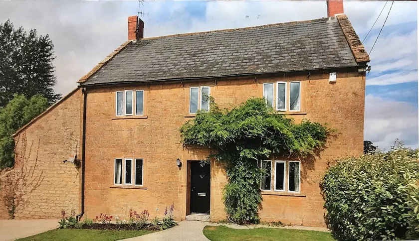 Newchester Farmhouse B&B - Image 1