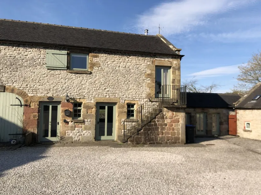 Hall End Barn - Image 1