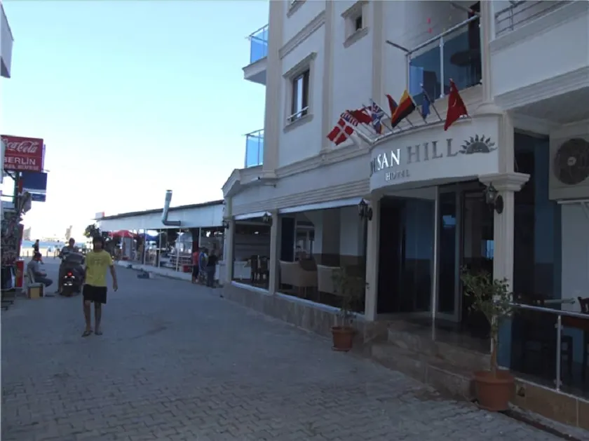 Nisan Hill Hotel - Image 1