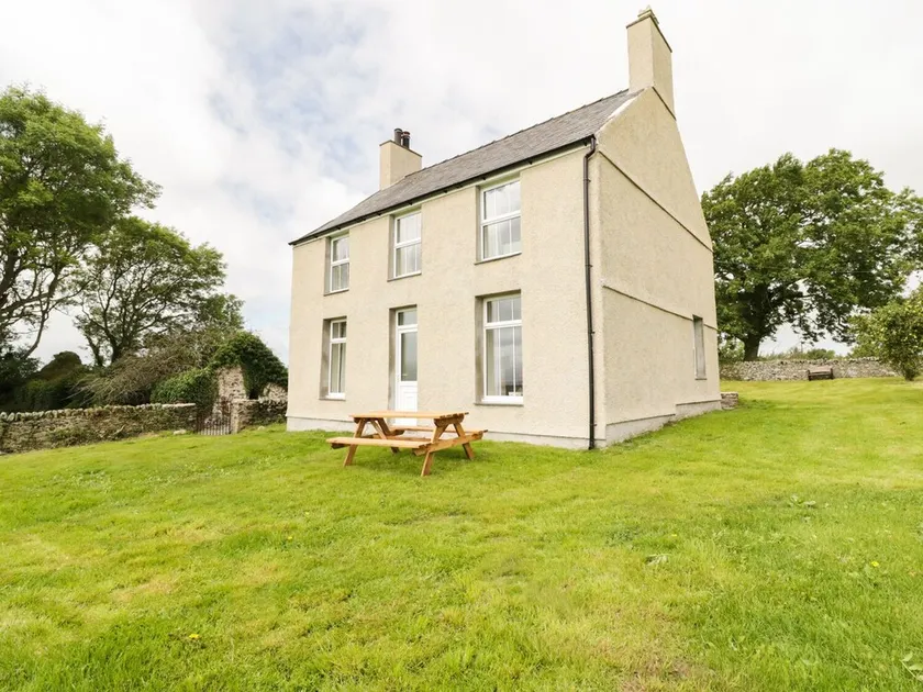 Bwthyn Ty Mawr - Image 1