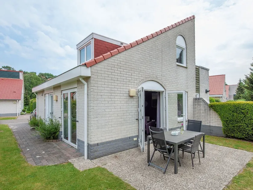Comfortable Villa With Combi-microwave in Green Surroundings - Image 1
