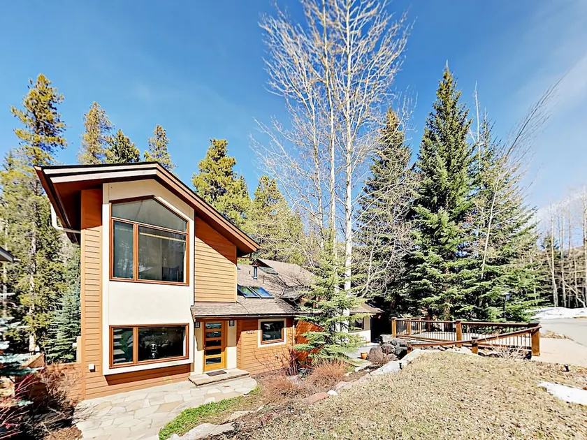 4br W/ Balcony & Fireplace - Near Slopes 4 Bedroom Duplex - Image 1